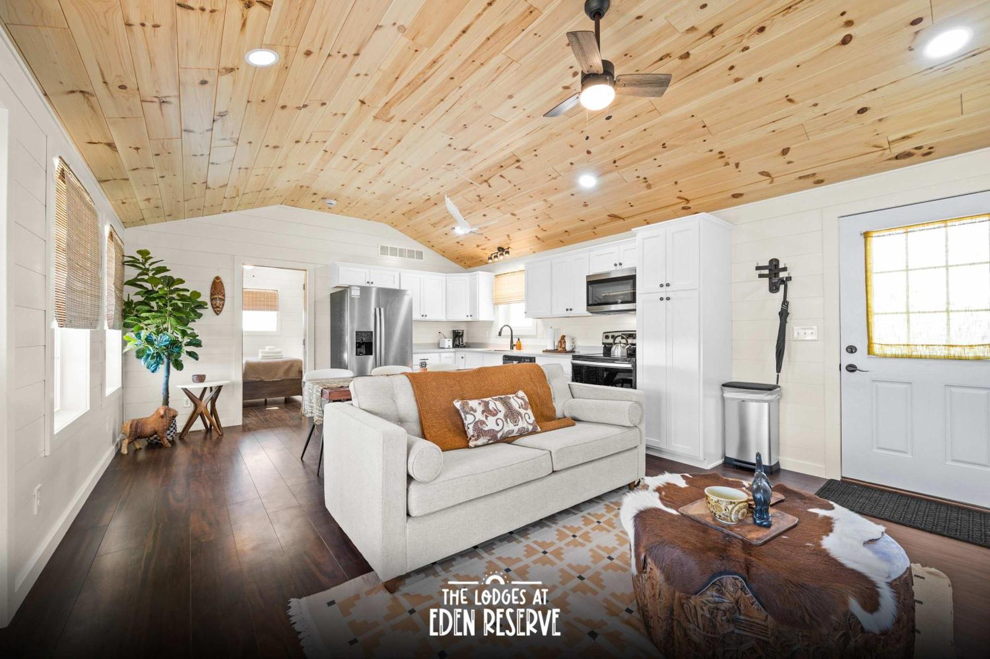 The Lodges At Eden Reserve - Cabins Near Ark 윌리엄스타운 외부 사진